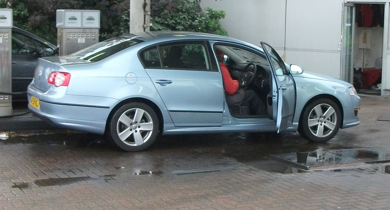 CLAW 09 - Stupid German Hire Car