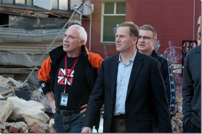 christchurch_mayor_bob_parker_surveys_the_damage_t_4c8444672c