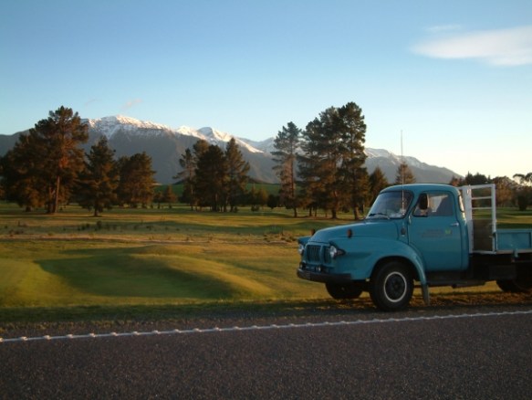 Carmen and Bill the Bedford Go South 070