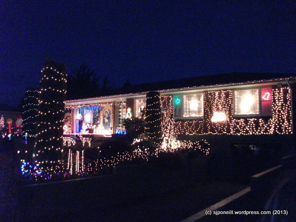 Oamaru Christmas Light House 001