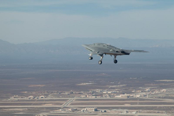x-47B-inflight
